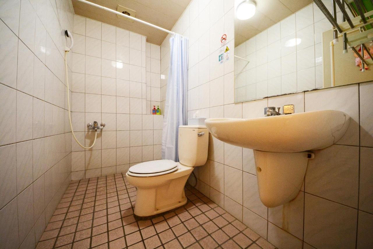 Ariyoshi Ya Appartement Tainan Buitenkant foto