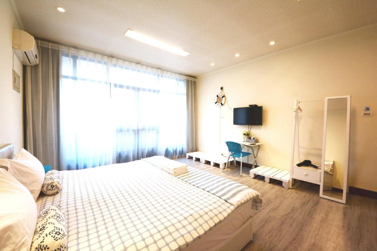 Ariyoshi Ya Appartement Tainan Buitenkant foto