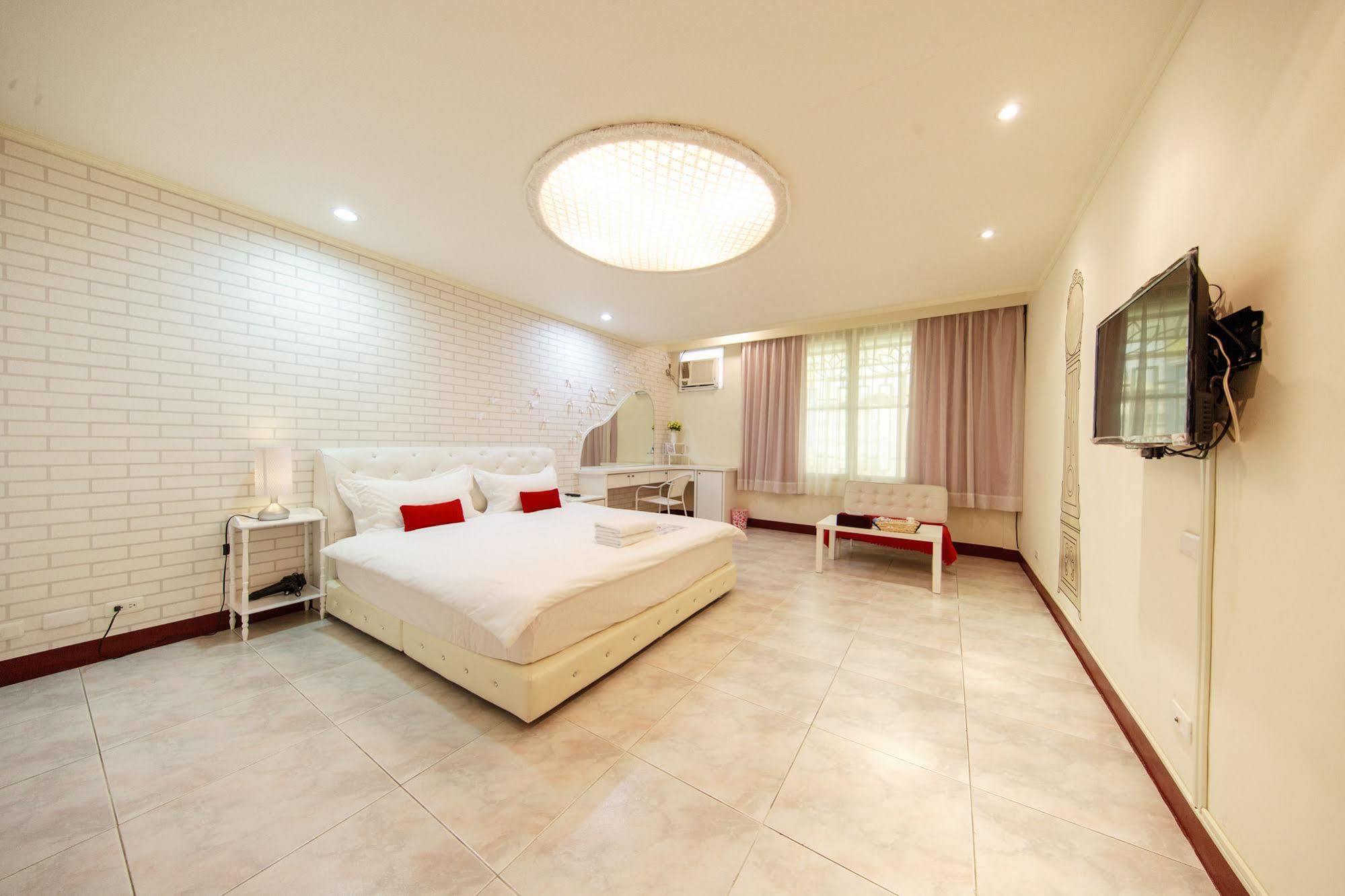 Ariyoshi Ya Appartement Tainan Buitenkant foto