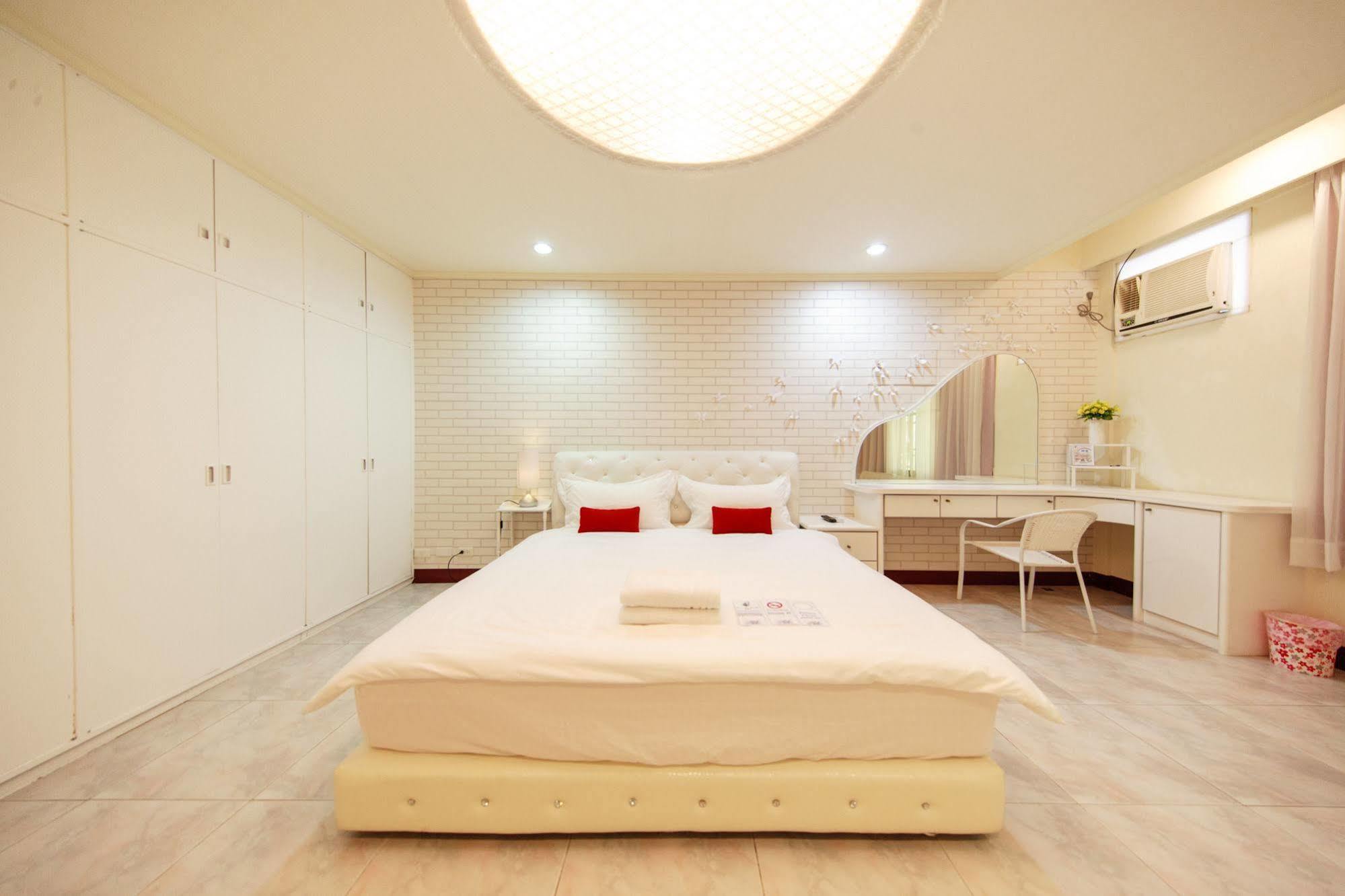 Ariyoshi Ya Appartement Tainan Buitenkant foto