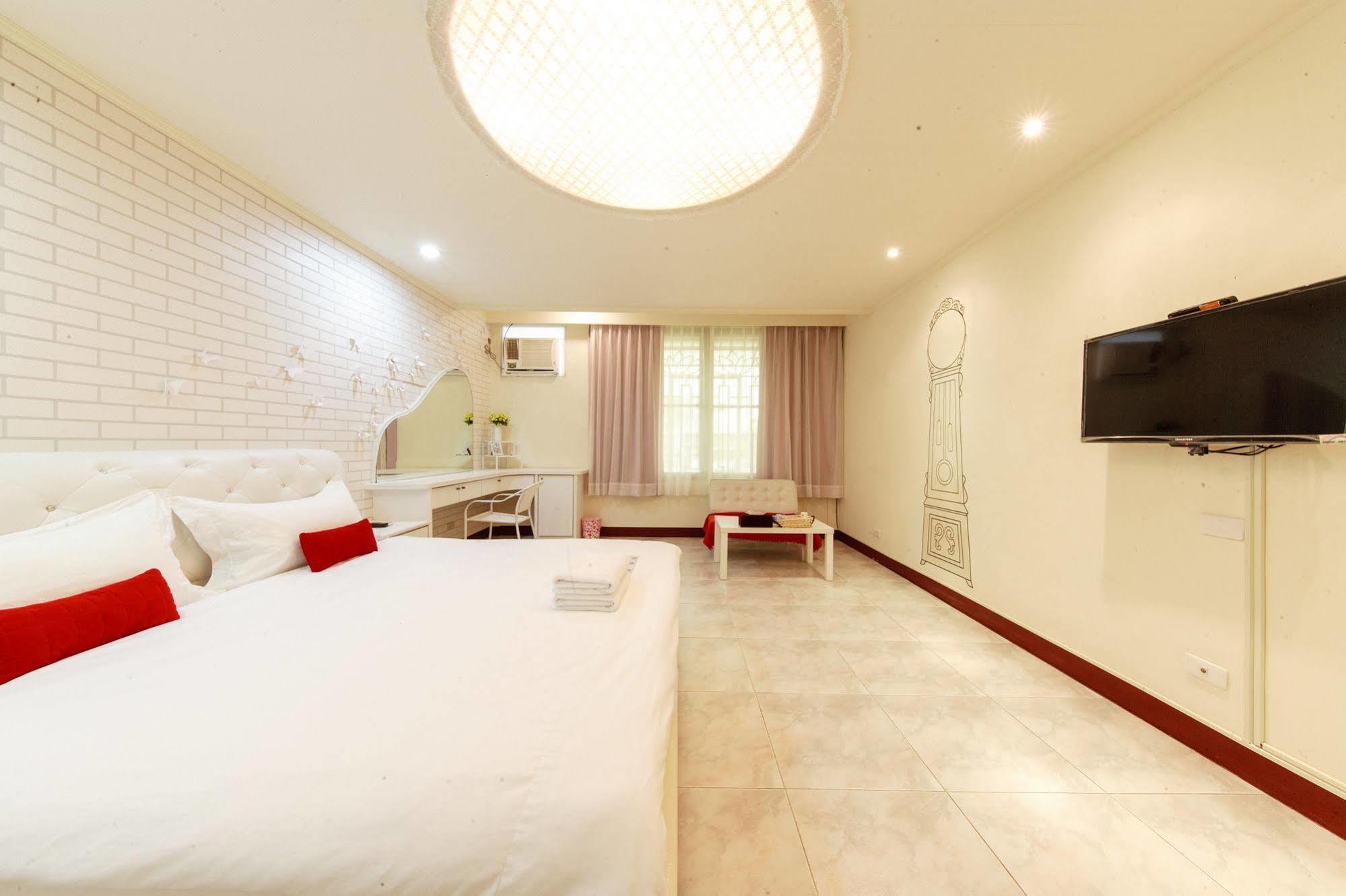 Ariyoshi Ya Appartement Tainan Buitenkant foto